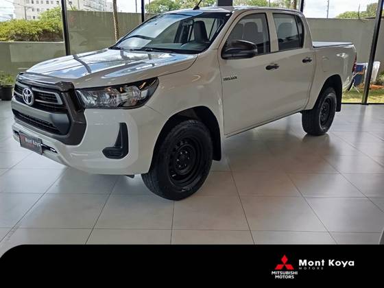 TOYOTA HILUX 2.8 D-4D TURBO DIESEL CHASSI 4X4 MANUAL TOYOTA HILUX 2.8 D-4D TURBO DIESEL CHASSI 4X4 MANUAL